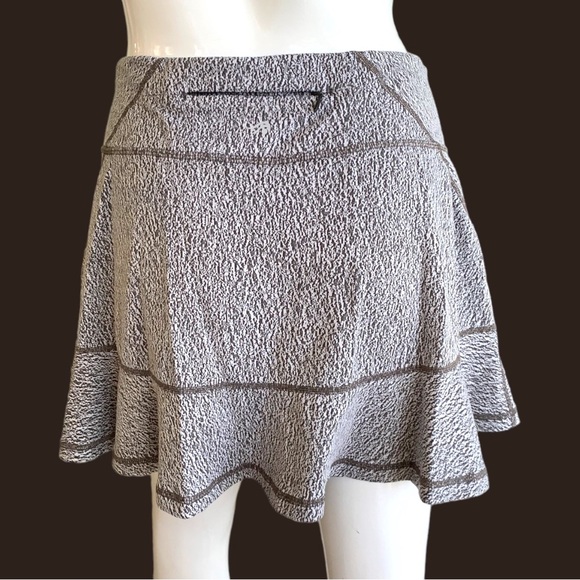 IDEOLOGY TENNIS, PICKLE BALL, GOLF SKIRT/SKORT. WOMEN’S SIZE MEDIUM - Picture 4 of 5